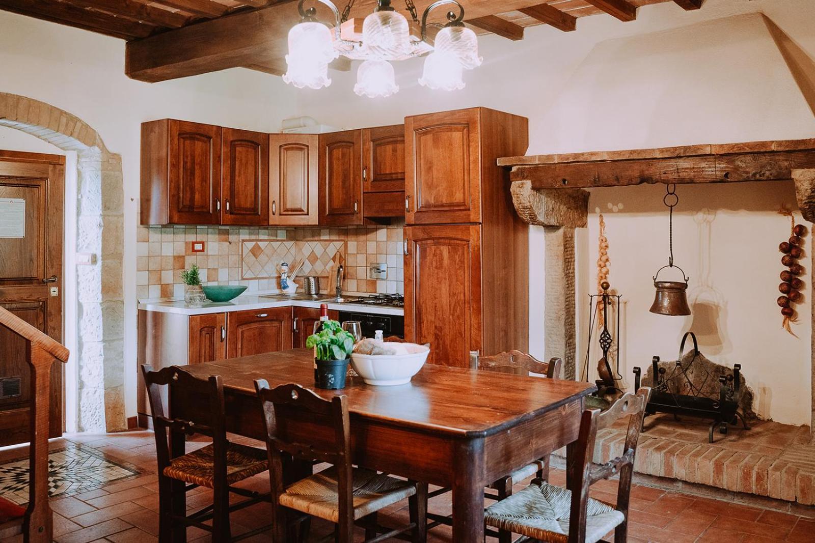 Agriturismo Lucertola Montecatini Val di Cecina Kültér fotó